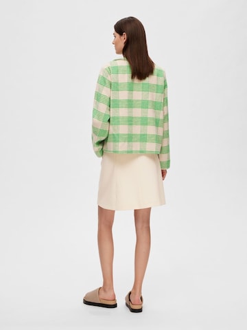 Veste mi-saison 'BLAIR' SELECTED FEMME en vert