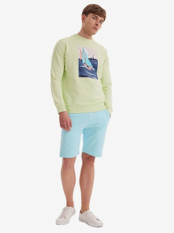 WESTMARK LONDON Sweatshirt 'View Sail' in Green