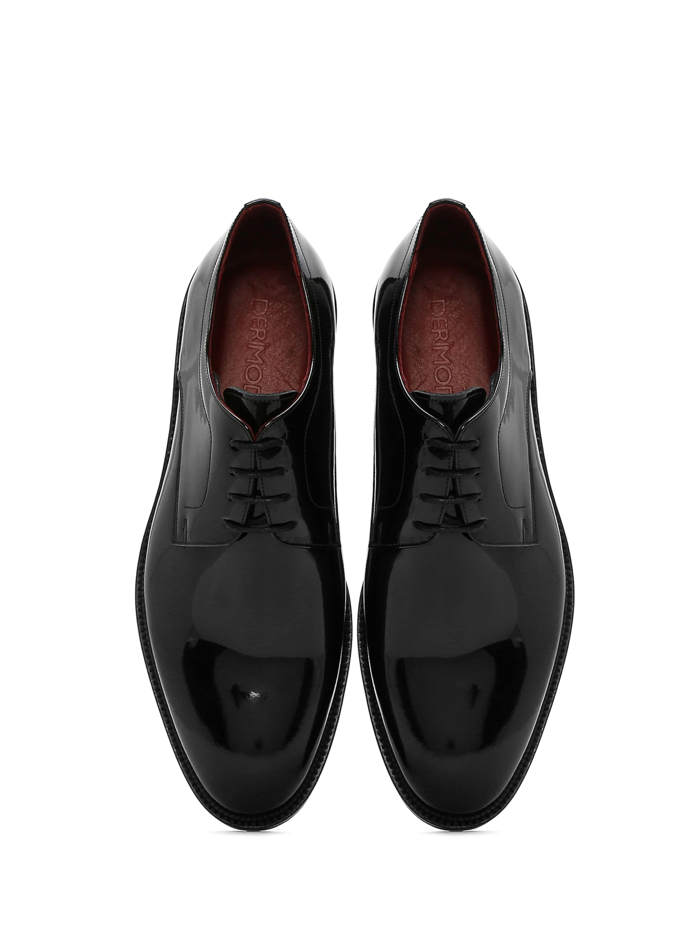 Scarpa stringata 'Lace-up' di Derimod in nero