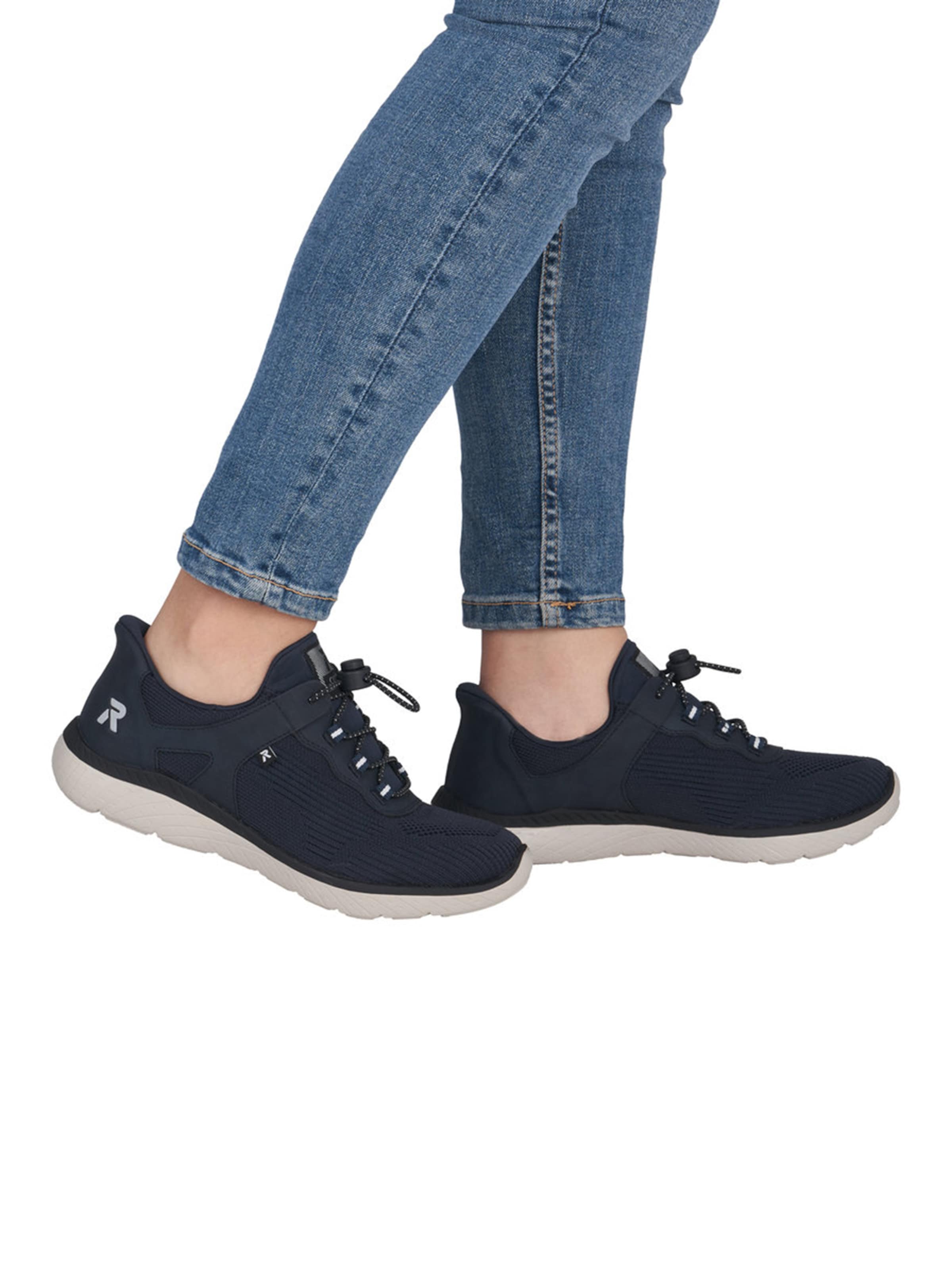 Scarpa slip-on di Rieker in blu