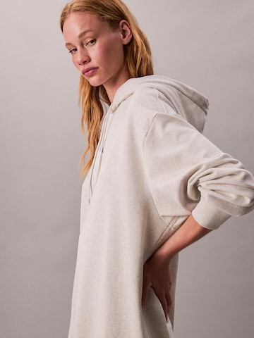 Robe Calvin Klein Jeans en gris