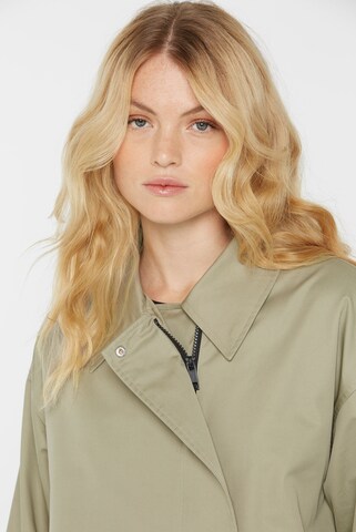SENSES.THE LABEL Between-Seasons Coat 'On:ta' in Green