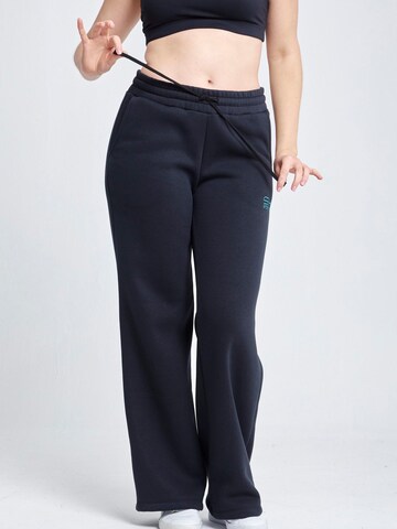 SPORTKIND Flared Workout Pants 'Sweatpants Baumwolle' in Black: front