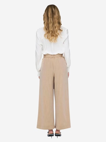 Wide leg Pantaloni 'Onlmarsa Solid Paperbag Wvn Noos 15269628' di ONLY in beige