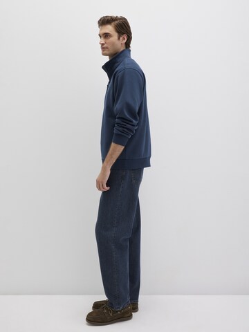 Mavi Pullover in Blau