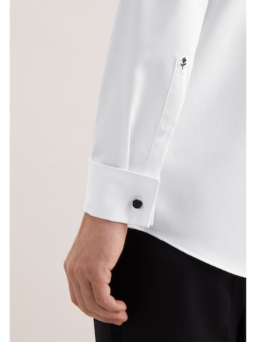 Coupe regular Chemise business SEIDENSTICKER en blanc