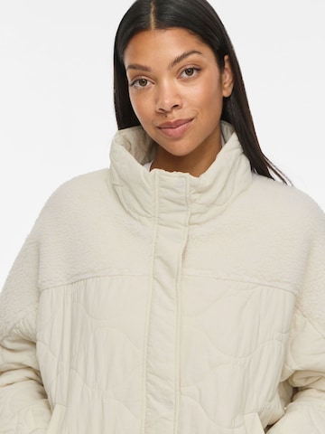 VILA Übergangsjacke in Beige