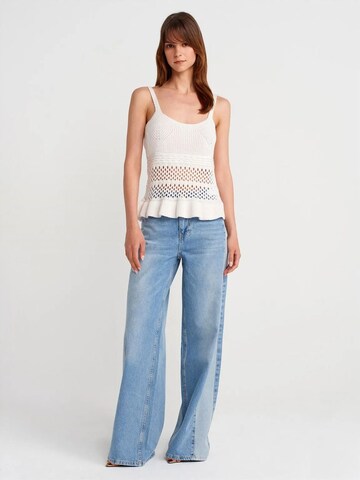 Top in maglia di Dilvin in bianco