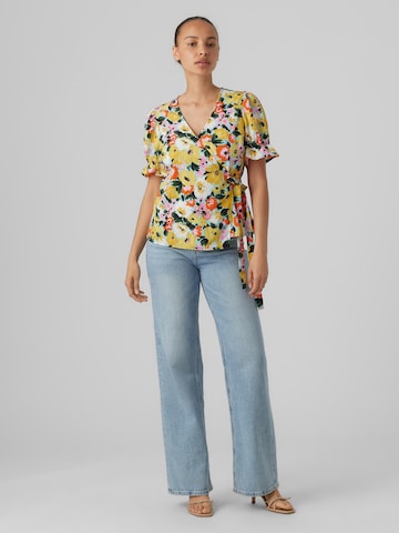 Vero Moda Petite Bluse 'CARY OLIVIA' i gul