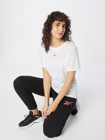 T-shirt fonctionnel Reebok en blanc