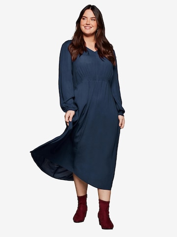 SHEEGO Sommerkleid in Blau: predná strana