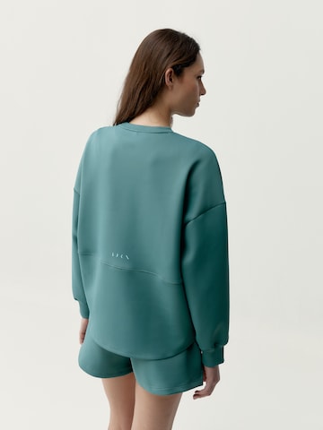Born Sweatshirt 'Lionel' in Groen