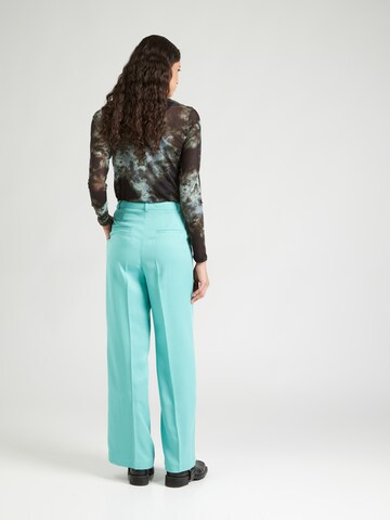 UNITED COLORS OF BENETTON Regular Trousers with creases in Green