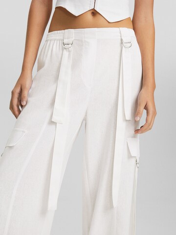 Bershka Wide Leg Cargobukser i hvid