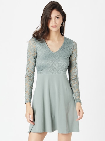 Robe 'NANNA' ONLY en vert : devant