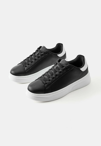 Baskets basses Pull&Bear en noir