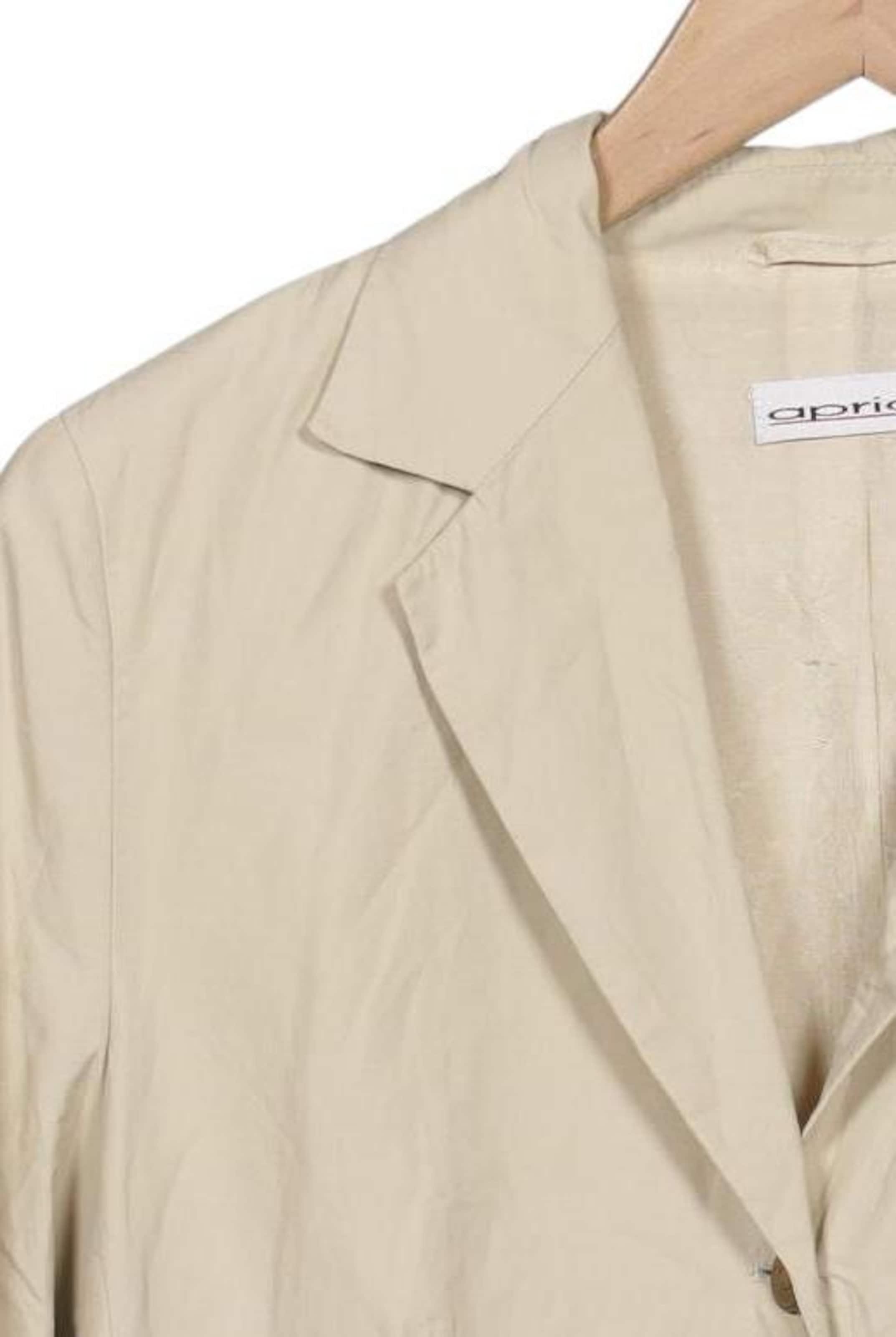 apriori Jacket & Coat in L in Beige