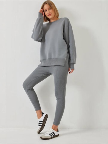 Bianco Lucci - Fato de jogging em cinzento: frente