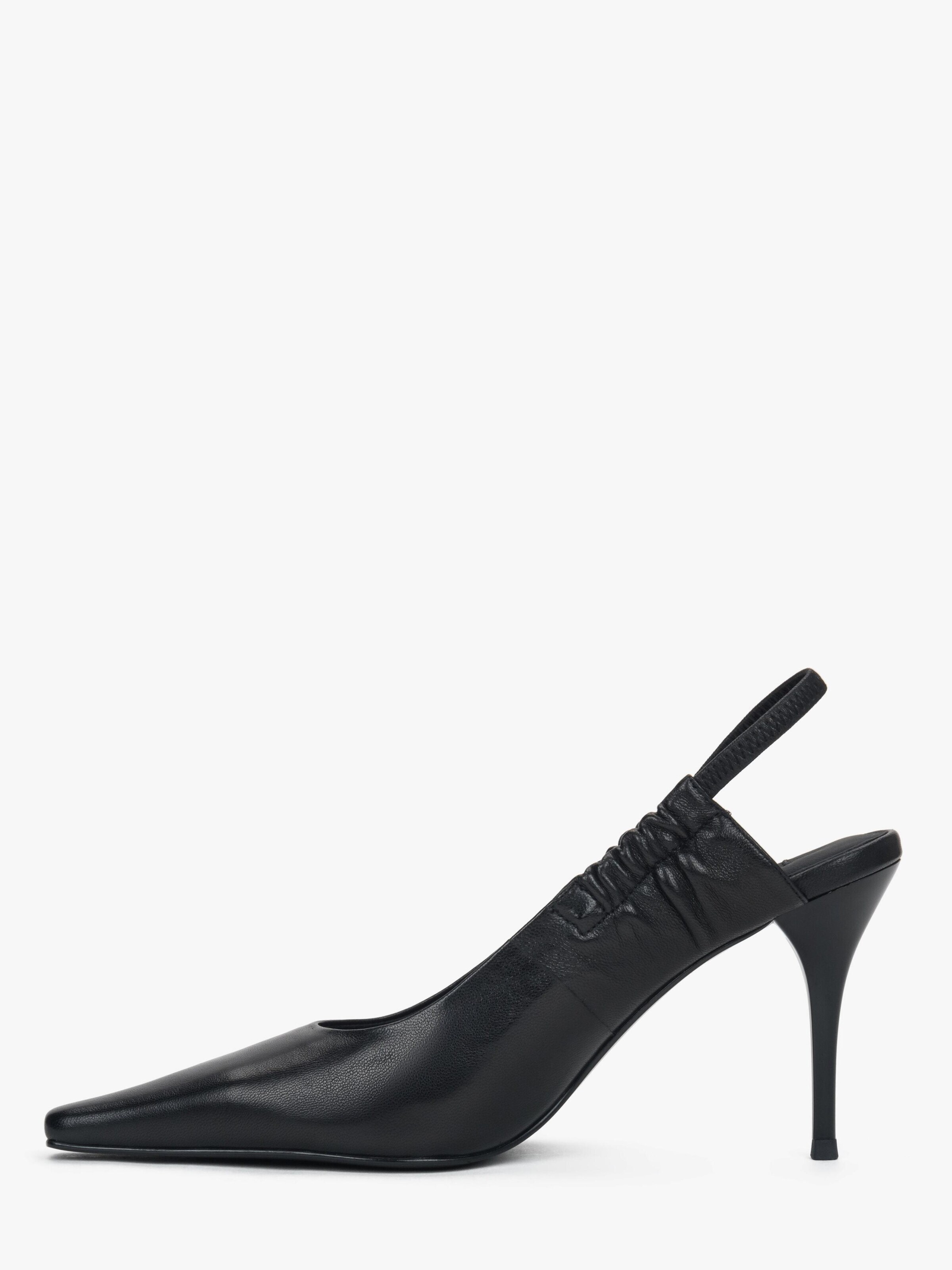 Estro Pumps '618-6' in Black