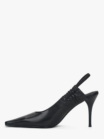 Estro Pumps '618-6' i svart