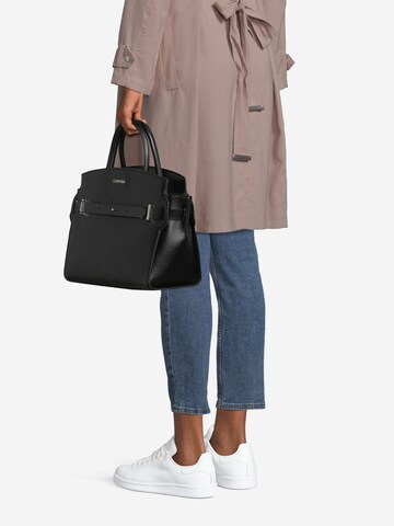 Calvin Klein Handtasche in Schwarz