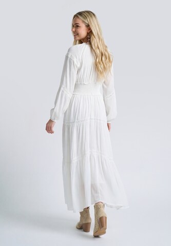 IZIA - Vestido em branco