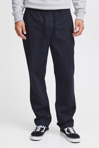 Regular Pantalon chino 'Ginte' !Solid en bleu : devant