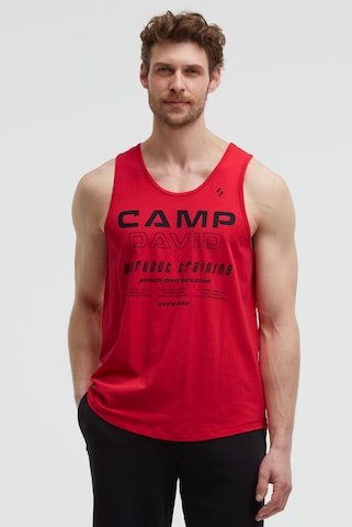 CAMP DAVID Muskelshirt mit Label Prints in Rot: Vorderseite