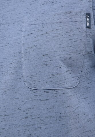 MUSTANG T-Shirt 'Austin' in Blau