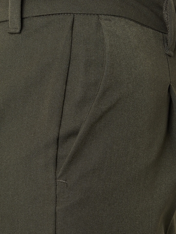 Vero Moda Petite - Pierna ancha Pantalón de pinzas 'ISABEL' en verde