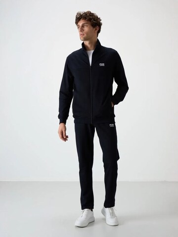 Tommy Life Sweat suit in Black: front