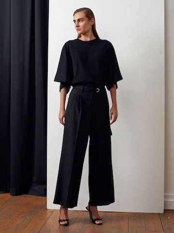 Dilvin Wide leg Broek in Zwart: voorkant