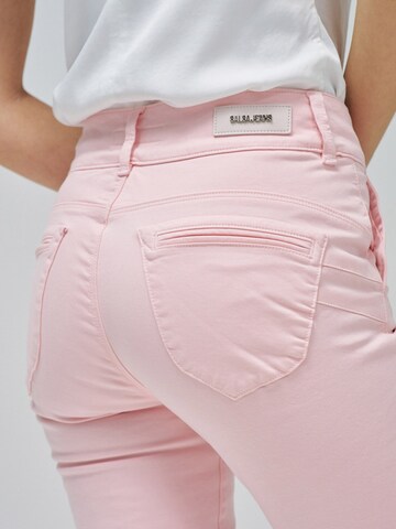 Coupe slim Pantalon chino Salsa Jeans en rose