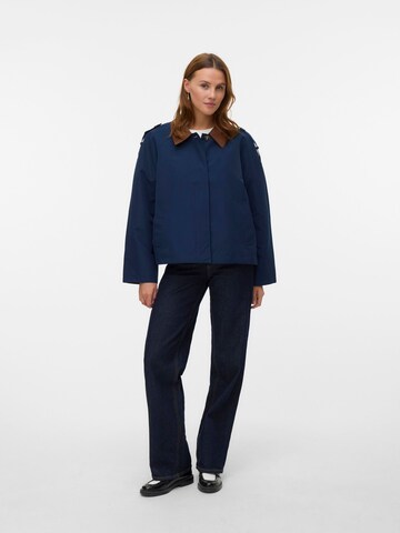 Veste mi-saison 'VMLucia' VERO MODA en bleu : devant