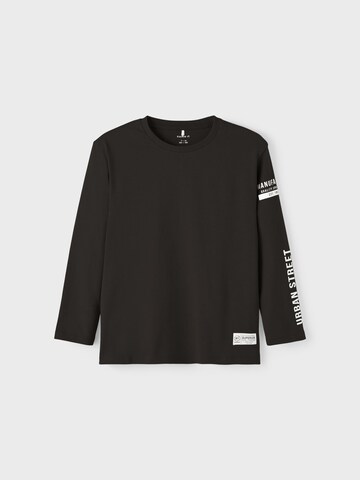 NAME IT Shirt 'Kedro' in Schwarz