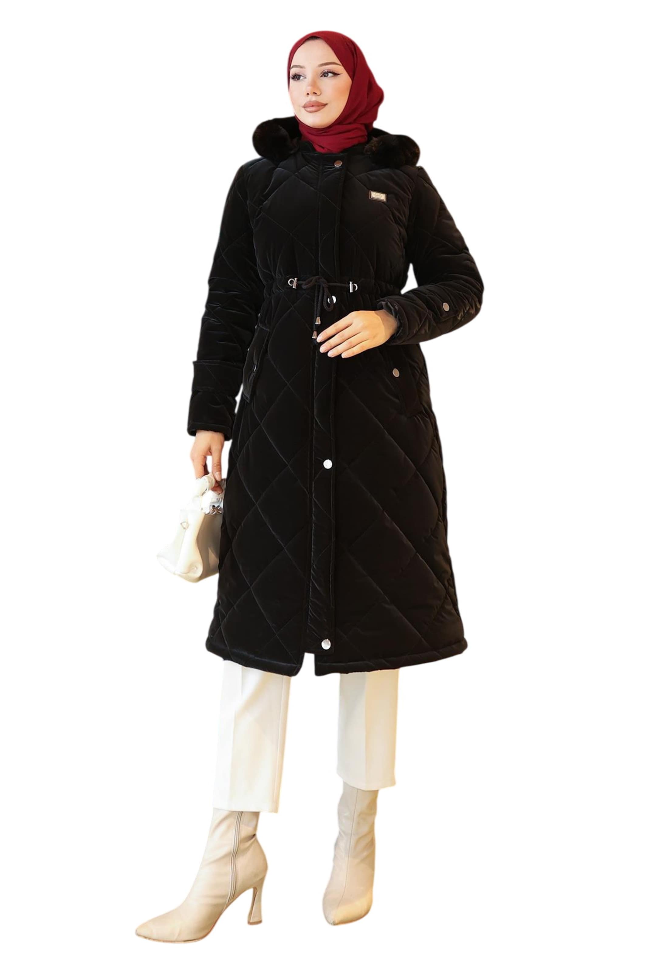 MODAMIHRAM Mantel in Schwarz: Vorderseite