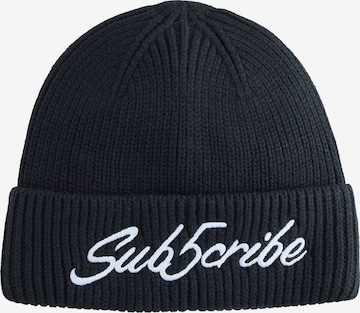 juoda Next Megzta kepurė: priekis