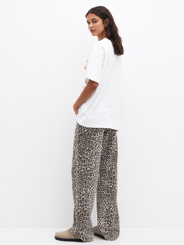 Pull&Bear Shirt in White