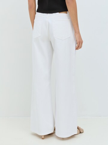 Cie Cie - Ropa ancha Vaquero en blanco