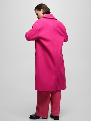 Pull&Bear Płaszcz przejściowy w kolorze różowy
