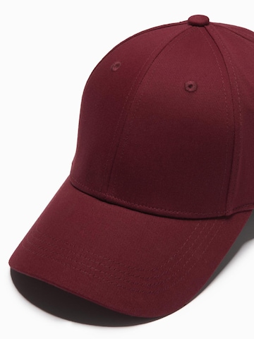 Ombre Cap in Red