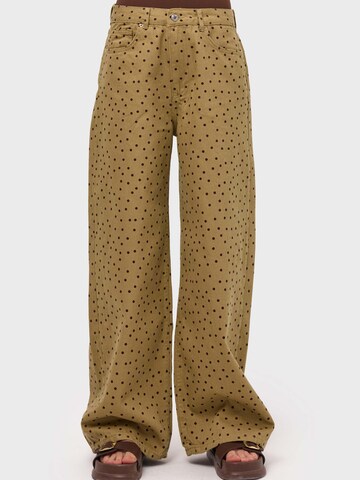 IT'S BASIC Baggy Jeans 'POLKA BAGGY LOW RISE JEANS' in Geel