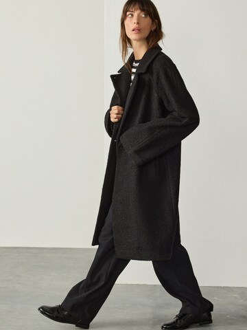 juoda Next Demisezoninis paltas