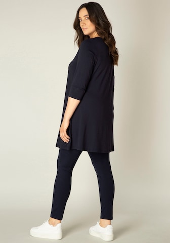 BASE LEVEL CURVY Tunic 'Aria' in Blue