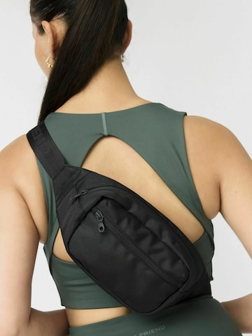 Girlfriend Collective Bag ' Belt Bag ' in Schwarz