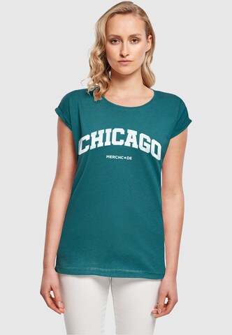 Merchcode T-Shirt 'Chicago' in Grün: Vorderseite