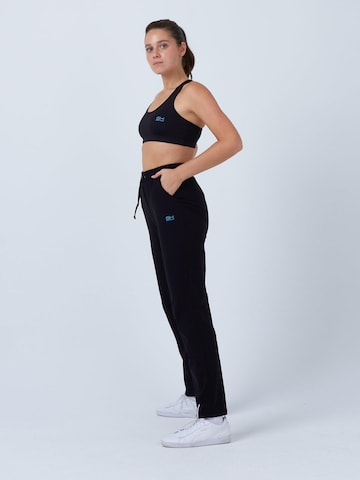 SPORTKIND - regular Pantalón deportivo 'Slim Long Training Pants' en negro