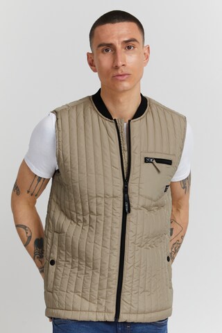 11 Project Bodywarmer 'Arne' in Bruin: voorkant