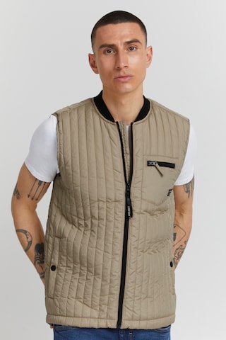 11 Project Bodywarmer 'Arne' in Bruin: voorkant