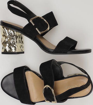 CATWALK Sandals & High-Heeled Sandals in 37 in Black: front